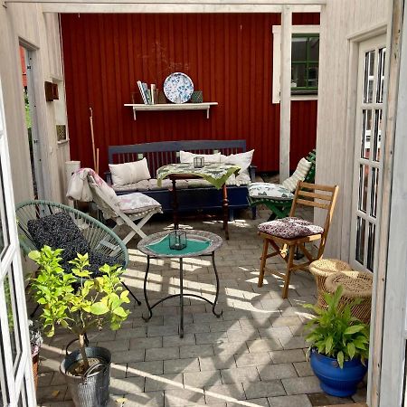 Bed and Breakfast Sjoebacken Gard Lerdala Экстерьер фото