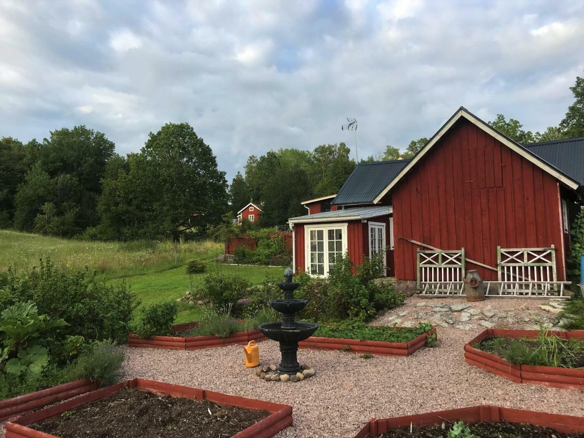 Bed and Breakfast Sjoebacken Gard Lerdala Экстерьер фото